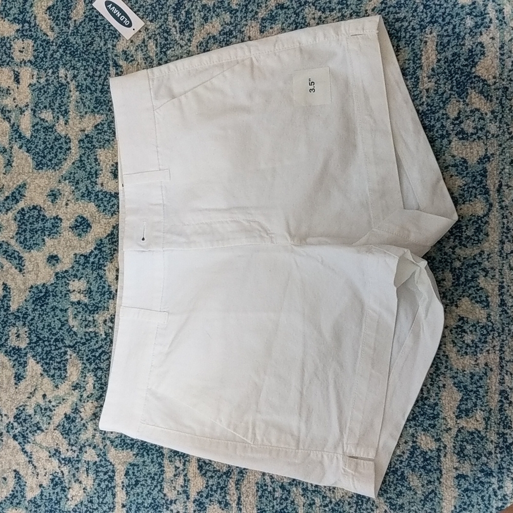 NWT "everyday short"
